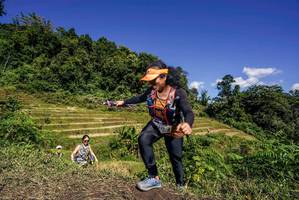 BIB: 921
                            <button type="button" onclick="openModal(19171127)" class="btn btn-primary btn-sm float-right btn-popup" data-toggle="modal" data-target=".modal-high-quality">
                        <i class="fas fa-shopping-cart"></i> Add to Cart
                    </button>
                                            <button type="button" onclick="isThisMe(19171127, true)" class="btn btn-success btn-sm float-right btn-popup btn-isme hidden" data-toggle="tooltip" data-placement="bottom" title="นี่คือรูปของคุณใช่ไหม คลิกที่นี่เพื่อเอาเข้าอัลบั้ม">
                        <i class="fas fa-plus"></i> Add to album
                    </button>
                    <button type="button" onclick="isThisMe(19171127, false)" class="btn btn-warning btn-sm float-right btn-popup btn-isnotme hidden">
                        <i class="fas fa-ban"></i> Remove from album
                    </button>